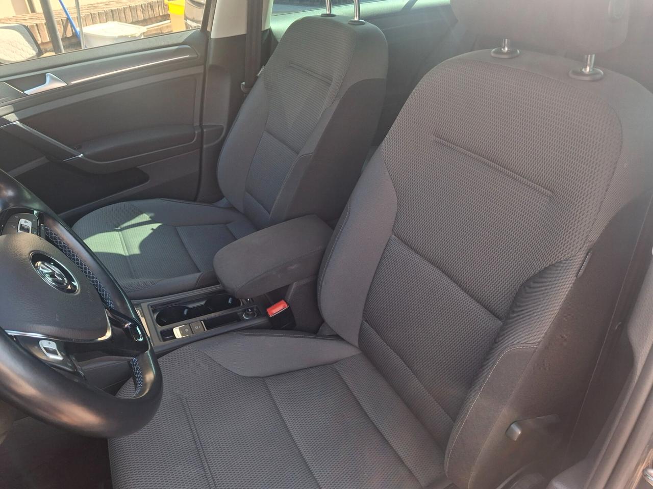 Volkswagen Golf e-Golf 136 CV elettrica