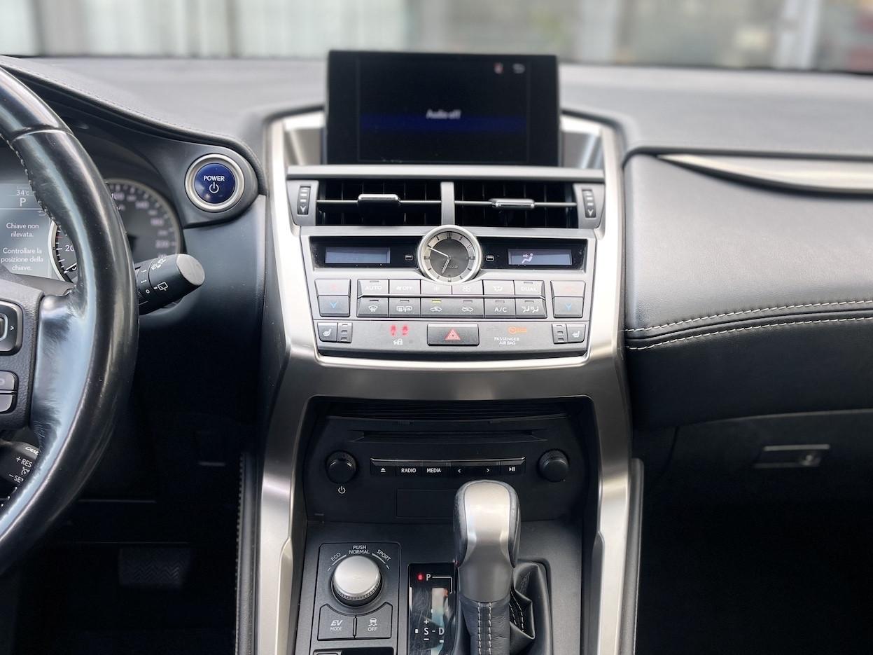 Lexus NX 300h 2.5 Hybrid 155CV E6 Automatica - 2017