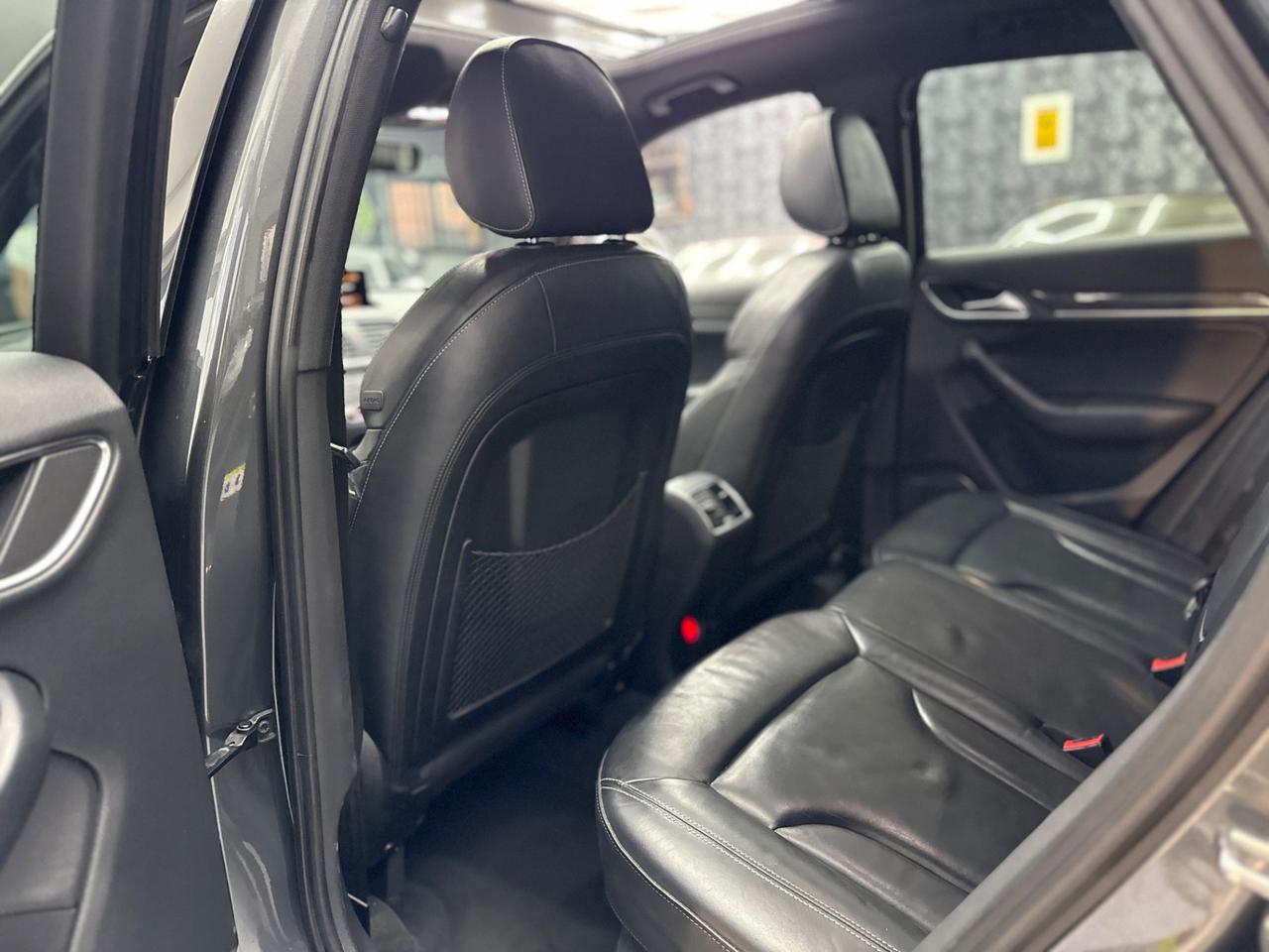Audi Q3 RS 2.5 TFSI quattro S tronic