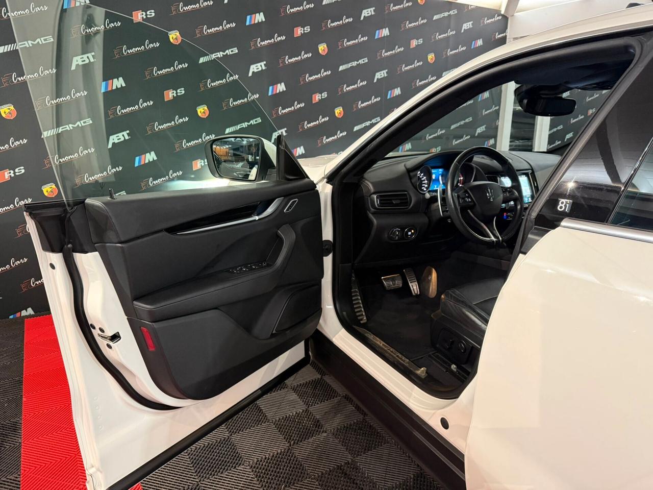 Maserati Levante V6 Diesel 275 CV Q4 Gransport