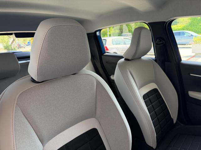 CITROEN C3 MAX BRIGHT BLUE+NAVI+RCAM+PDC+17+MATRIX