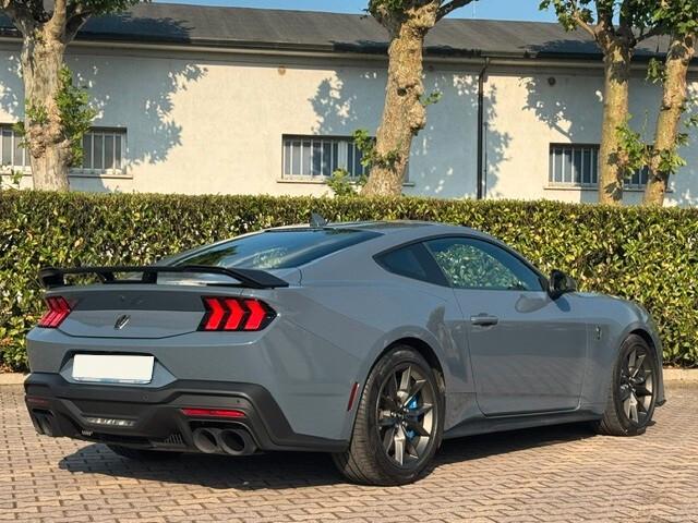 Ford Mustang Fastback 5.0 V8 Dark Horse