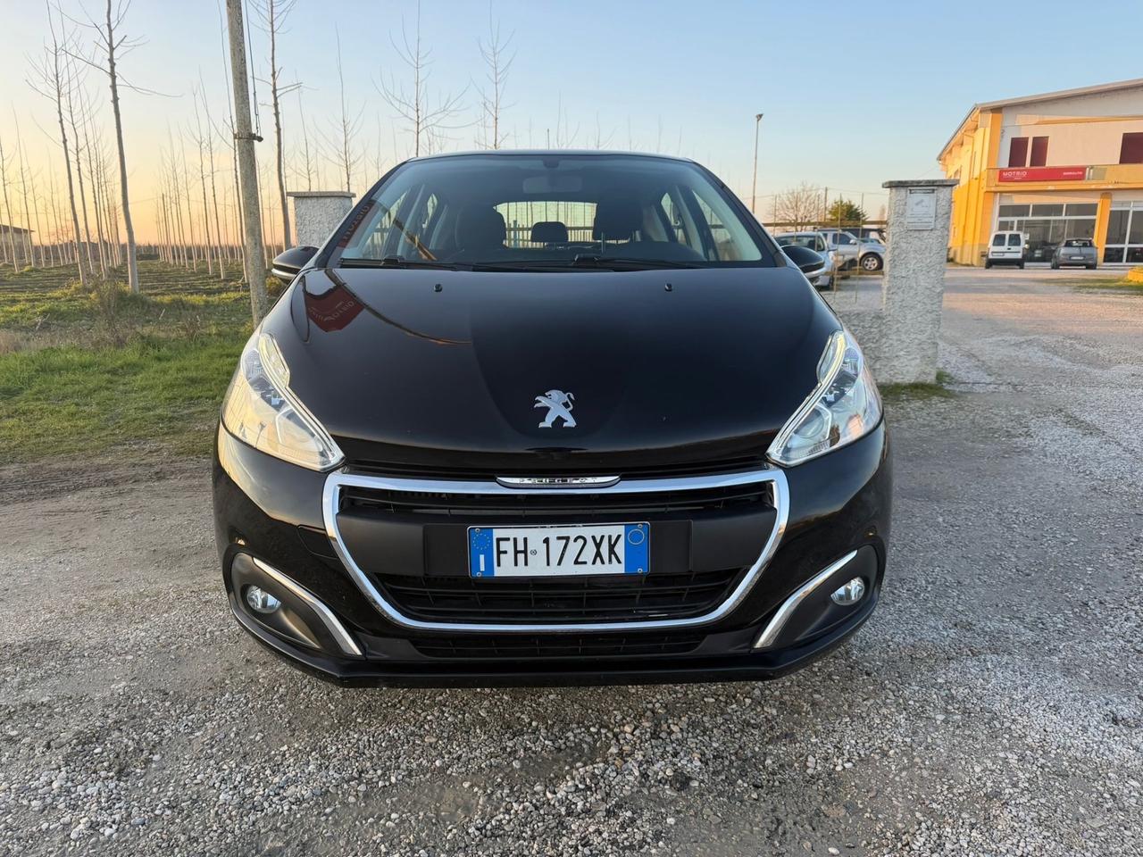 Peugeot 208 BlueHDi 75 5 porte Allure
