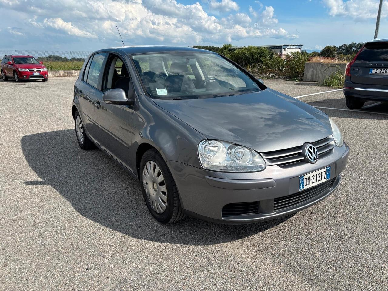 Volkswagen Golf 1.9 TDI DPF 5p. Comfortline SOLI 137595 KM UNICO PROPRIETARIO ADATTA AI NEOPATENTATI