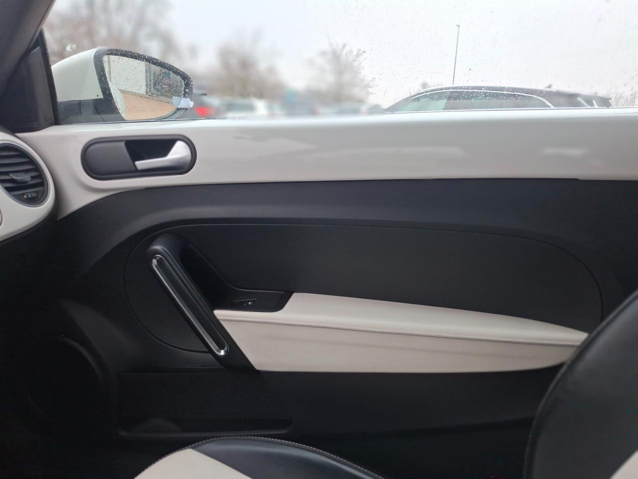 VW Maggiolino 1.6 TDI Design