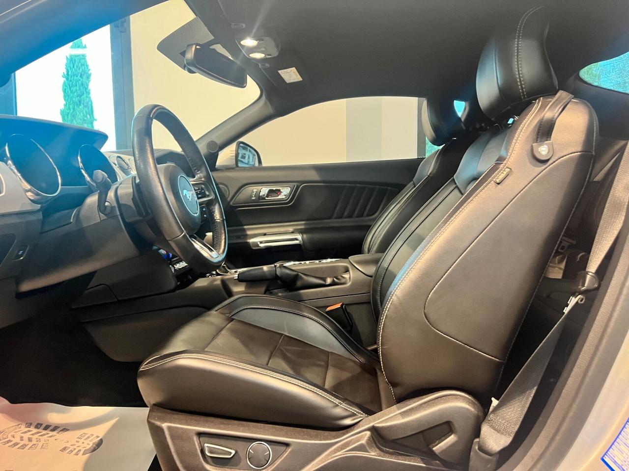 Ford Mustang Fastback 5.0 V8 TiVCT aut. GT