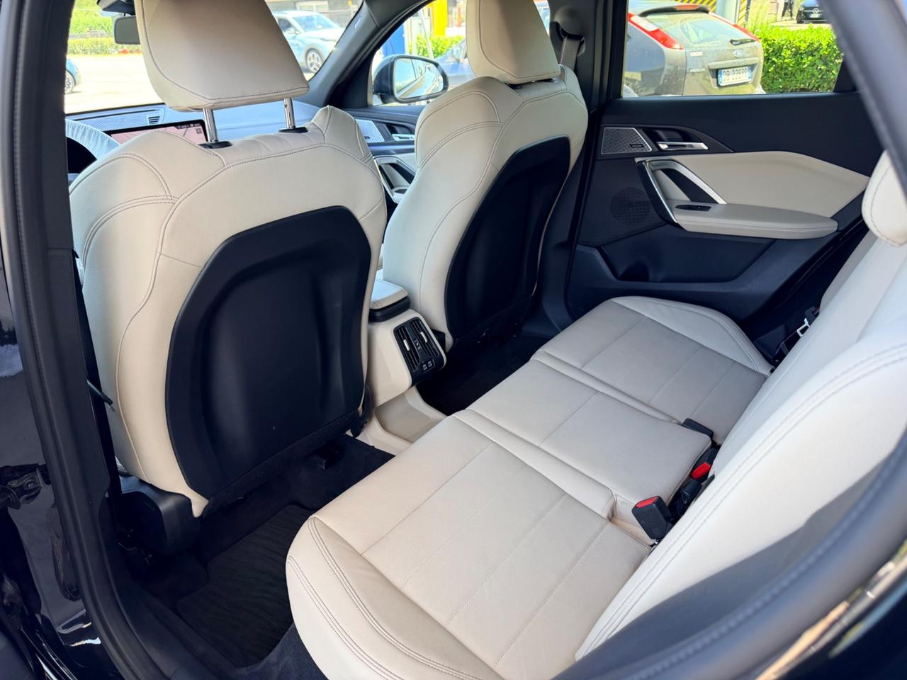 Bmw X2 xDrive 20d Msport Pro interni ghiaccio
