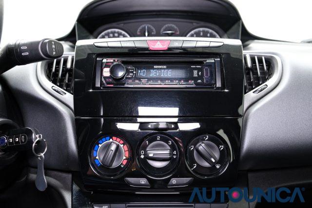 LANCIA Ypsilon 1.2 69 CV 5 PORTE SILVER NEOPATENTATI