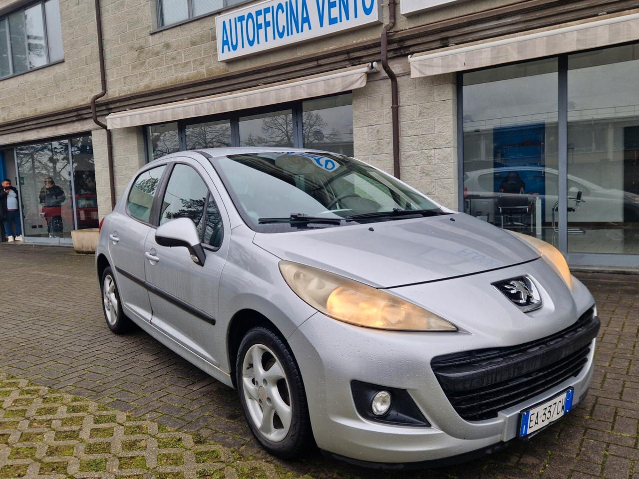 Peugeot 207 1.4 8V 75CV 5p. X Line ECO GPL