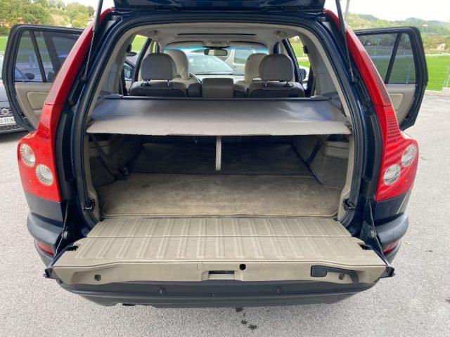 VOLVO XC90 2.4 D5 AWD 4X4 7 POSTI TRAZIONE INTEGRALE