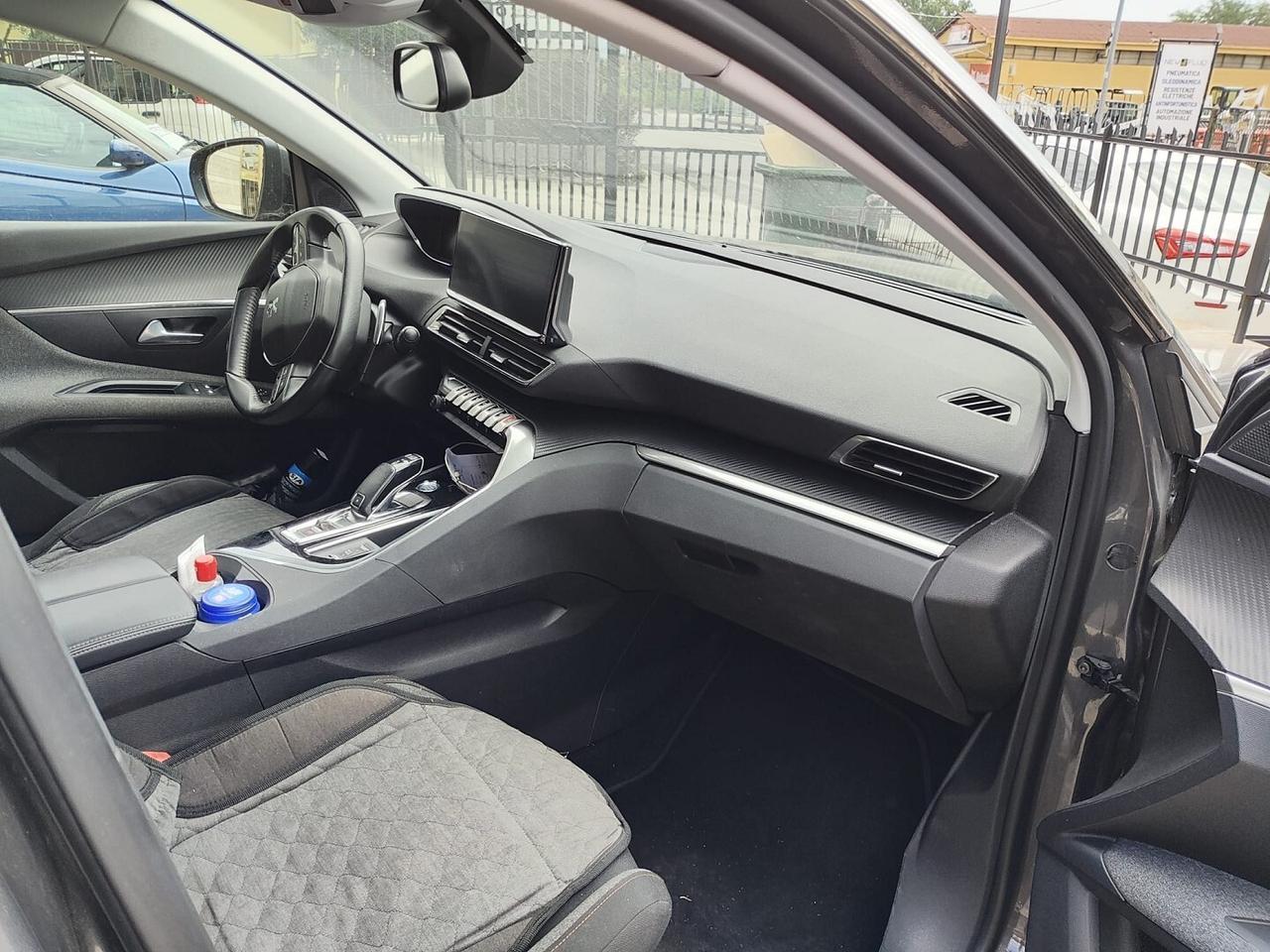 PEUGEOT NEW 3008 - HDI navi led clima