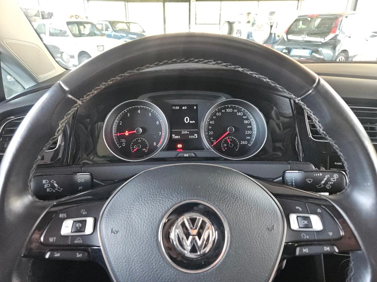 Volkswagen Golf 1.0 TSI 110 CV DSG Sound Edition