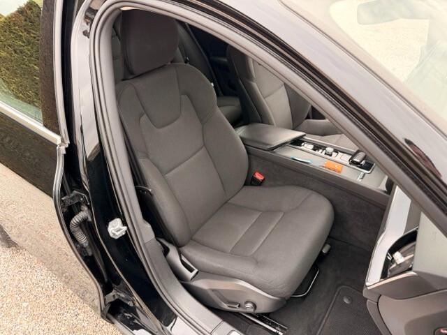 Volvo V60 2.0 b4 D 197 cv Momentum Business Pro auto