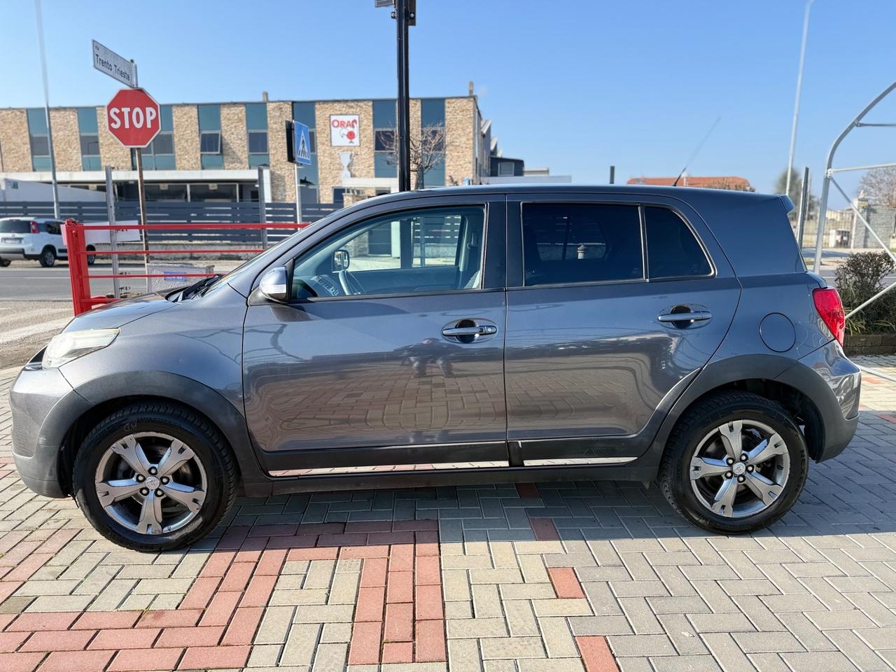 Toyota Urban Cruiser 1.4 D-4D AWD Sol