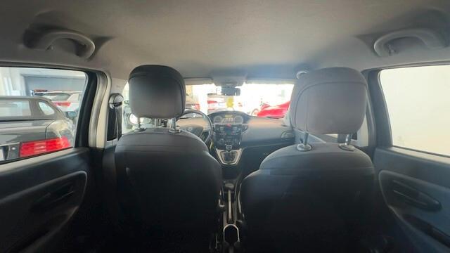 Lancia Ypsilon 1.2 69 CV 5 porte