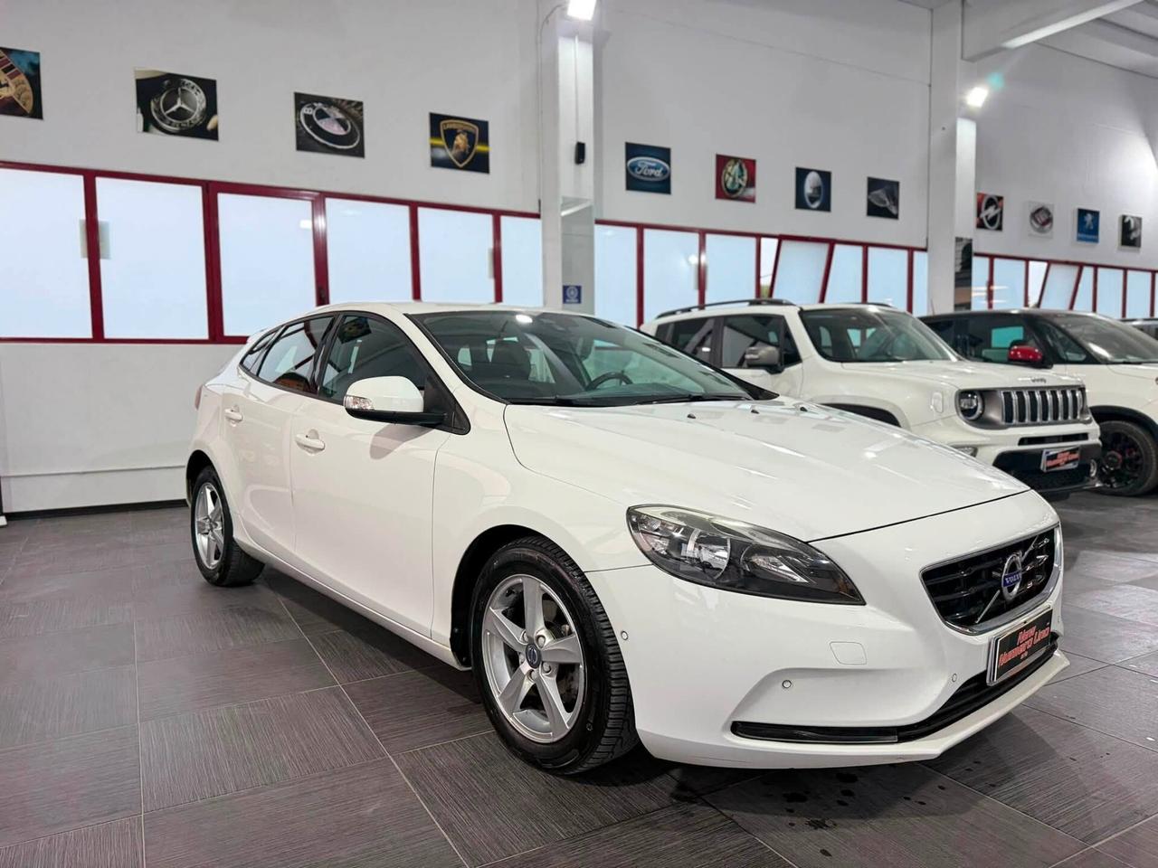 Volvo V40 D2 1.6 115cv SUMMUM 2015