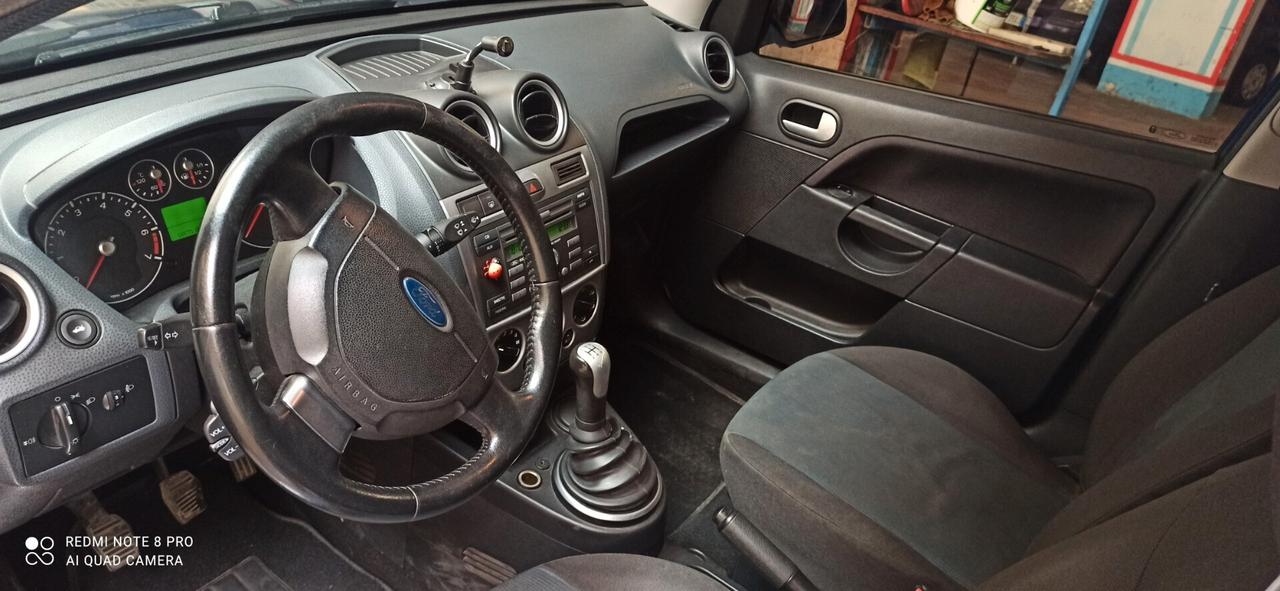 Ford Fiesta 1.2 16V 5p. Ghia GPL