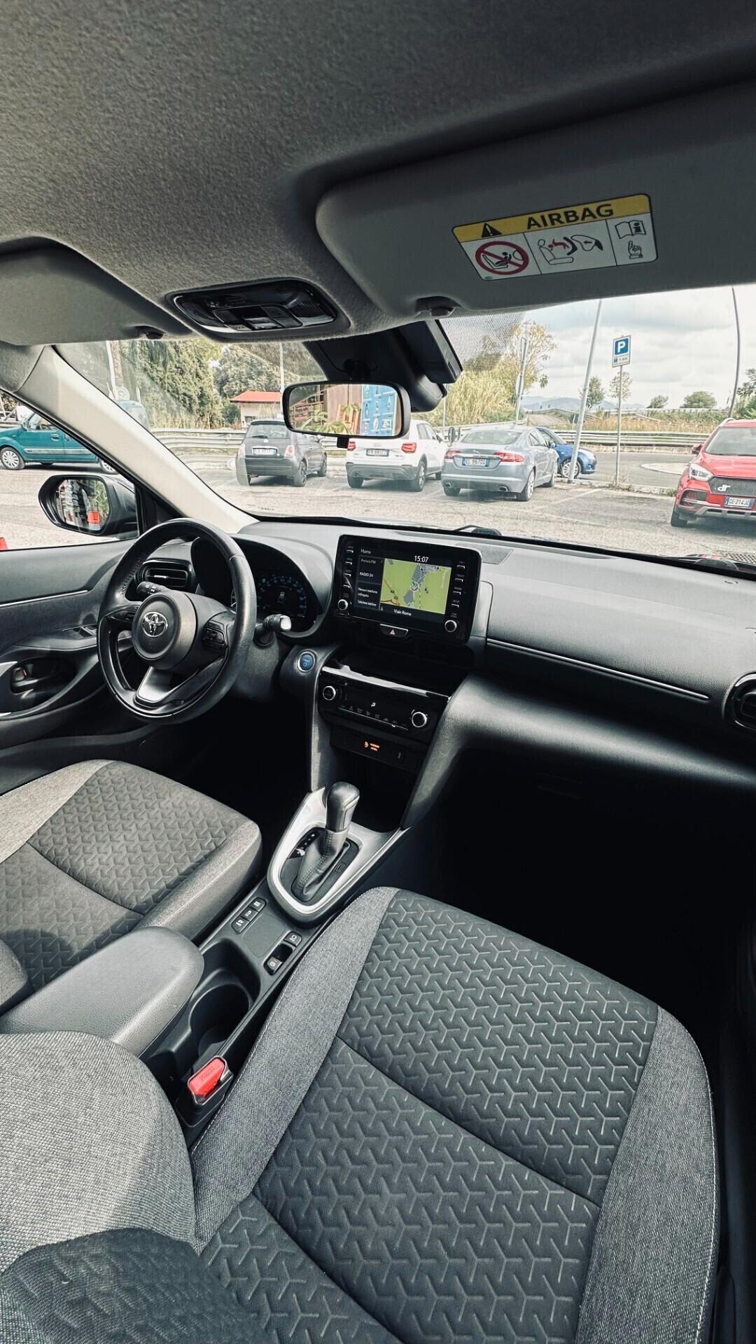 Toyota Yaris Cross 1.5 Hybrid 5p. E-CVT Business