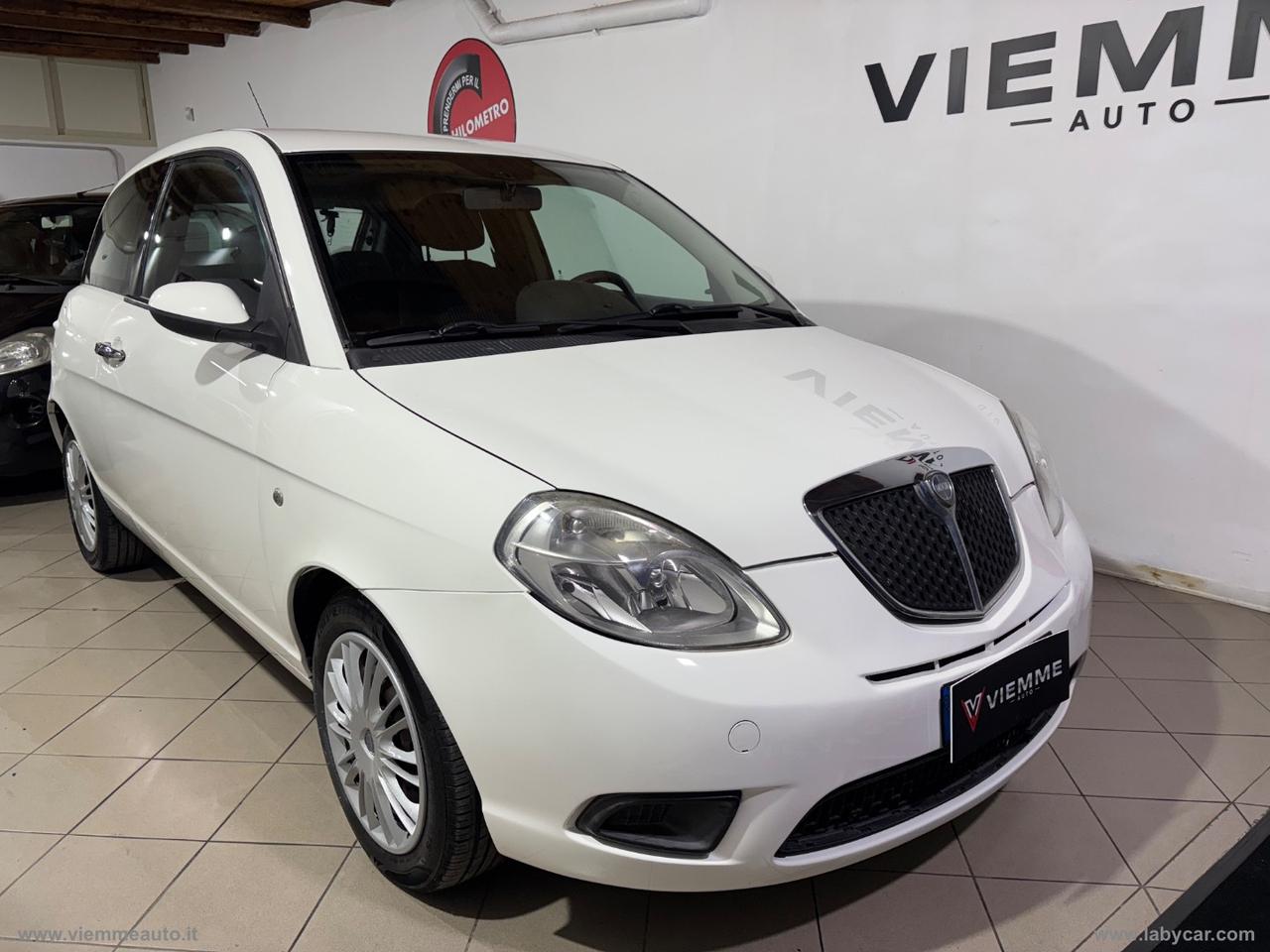 LANCIA Ypsilon 1.2 Versus