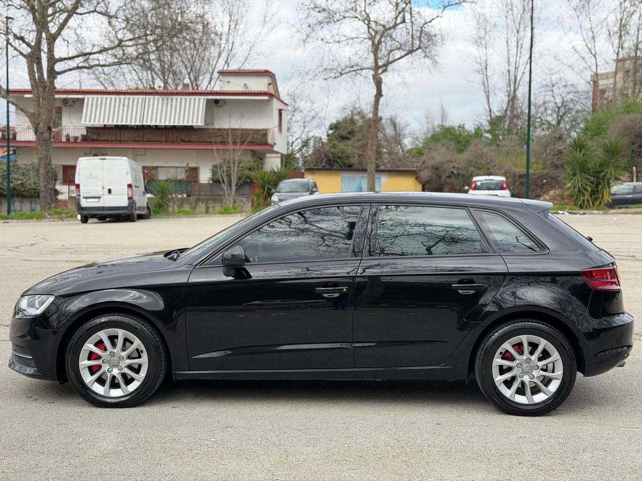 Audi A3 Sportback 1.6 TDI 08/2013