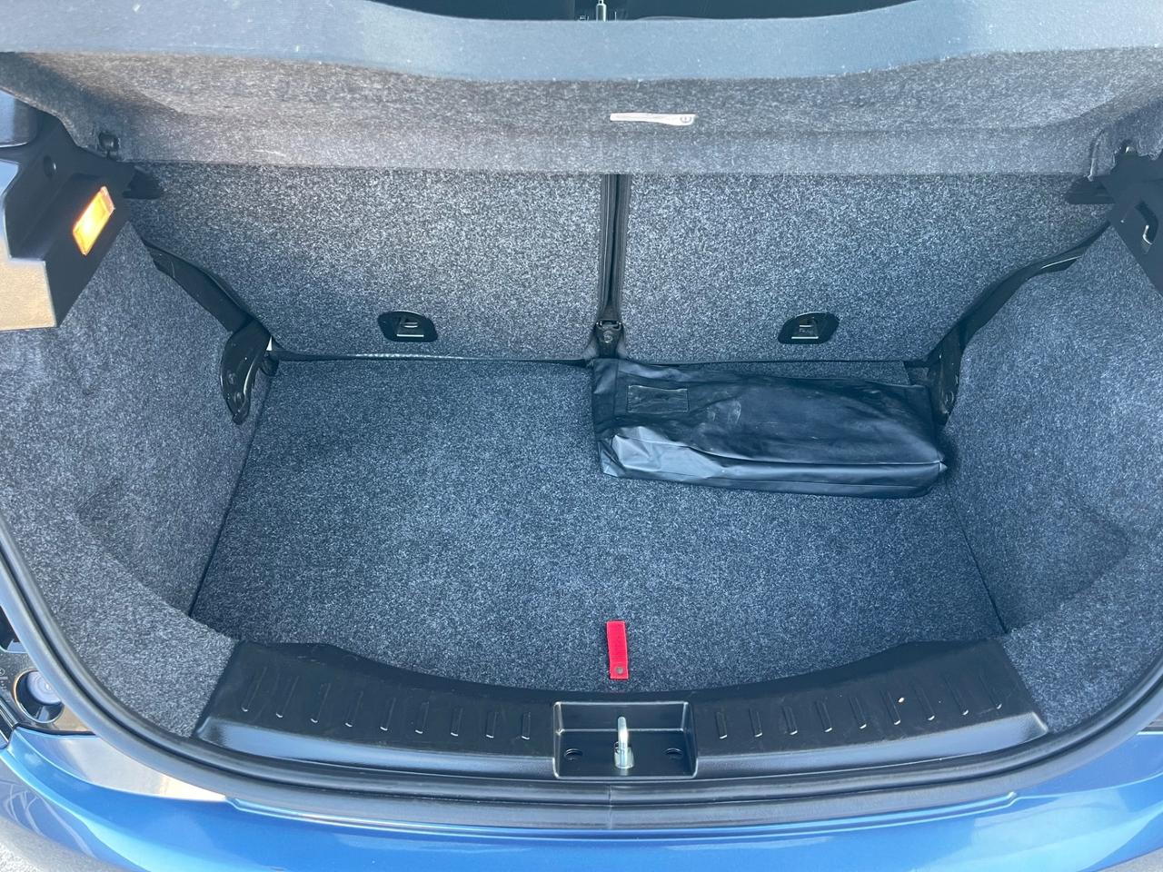 Lancia Ypsilon 1.0 FireFly 5 porte S&S Hybrid Ecochic UnYca