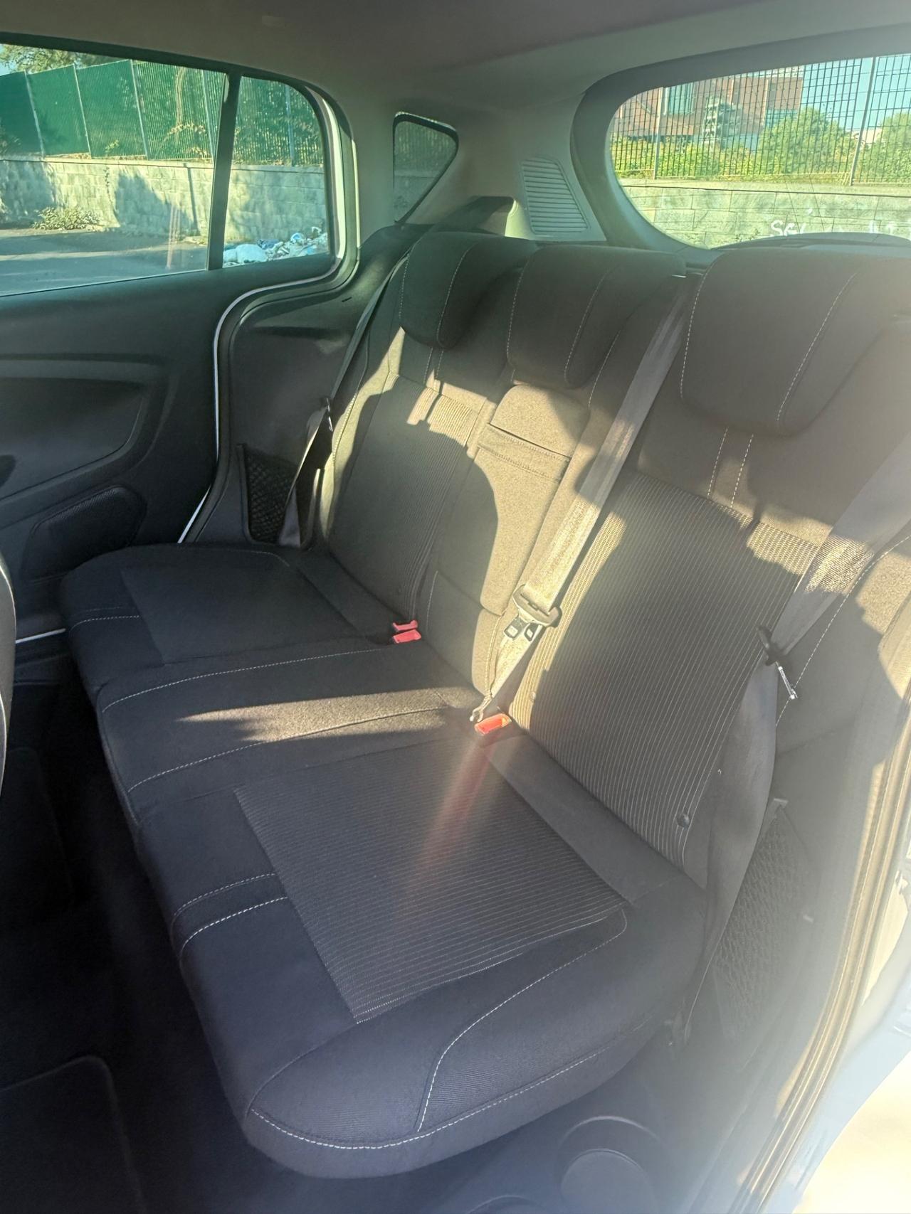 Ford B-Max 1.5 TDCi 75 CV Titanium