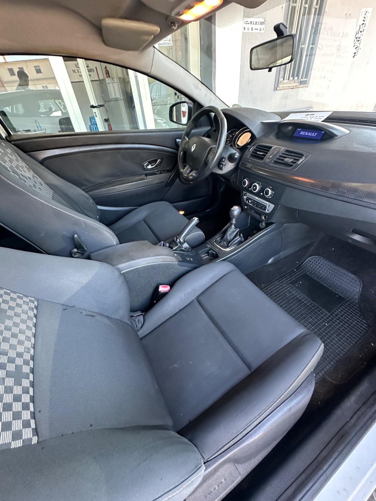 Renault Megane Mégane Coupé 1.5 dCi 110CV Wave