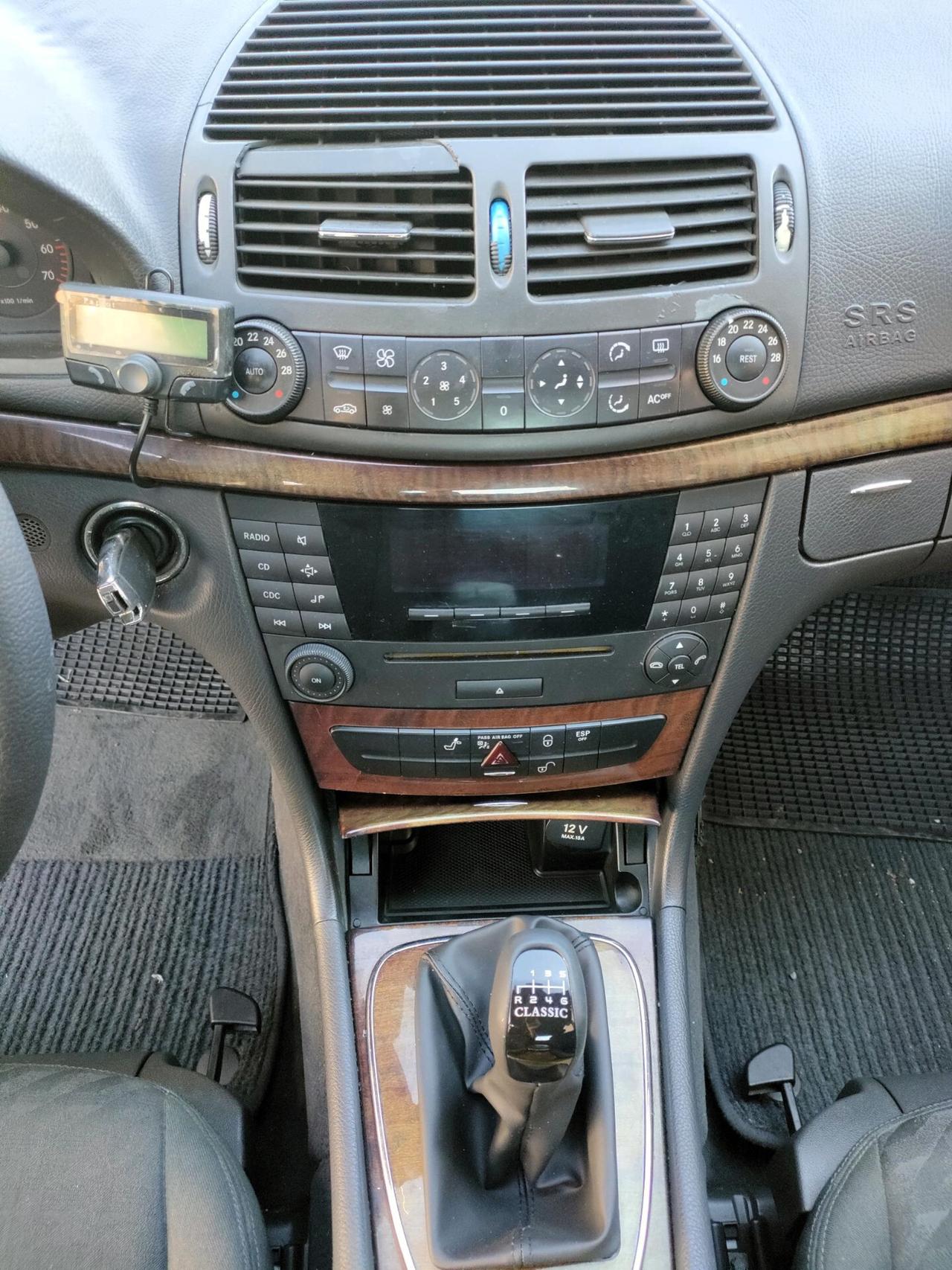 Mercedes-benz E 200 K Metano LEGGERE ANNUNCIO