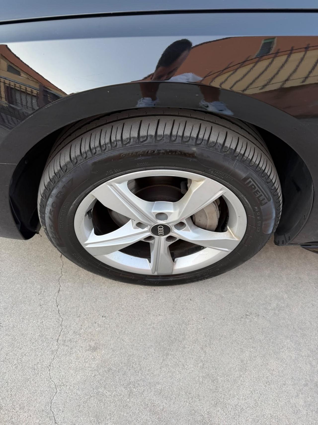 Audi A4 40 TDI S tronic Business