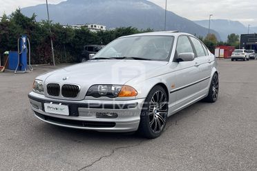 BMW 328i cat 4 porte