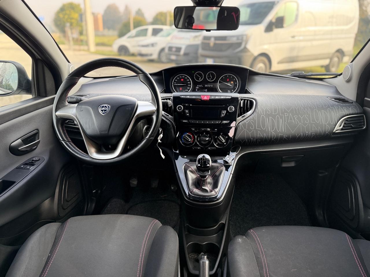 Lancia Ypsilon 0.9 TwinAir 85 CV 5 porte Metano Ecochic Gold