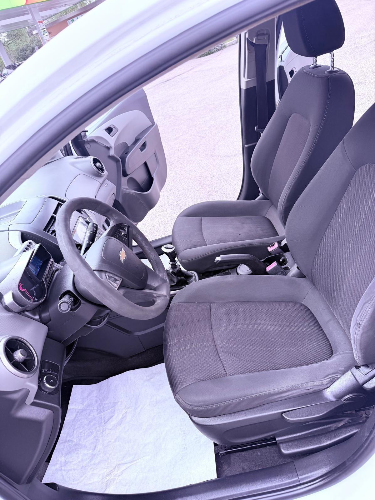 Chevrolet Aveo 1.2 86CV 5 porte Ok neopatentati