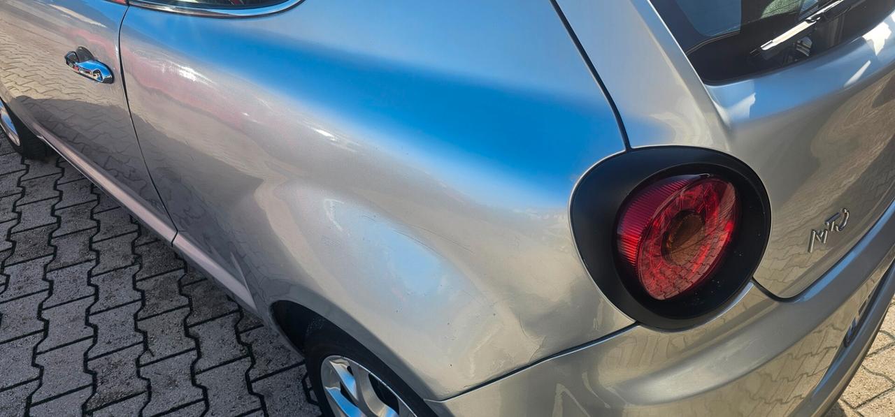 Alfa Romeo MiTo 1.6 JTDm 16V Distinctive Sport Pack