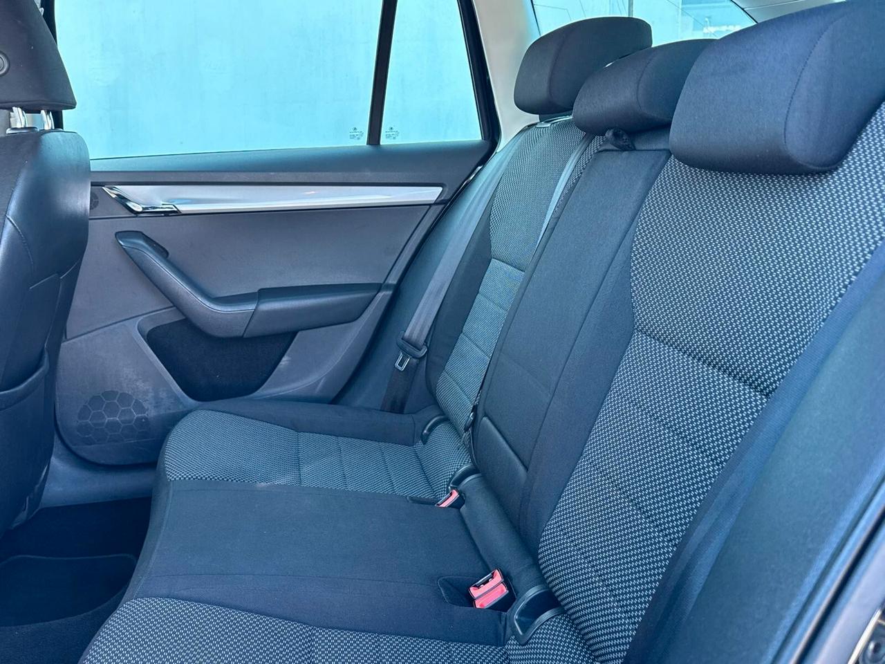 Skoda Octavia 1.6 TDI CR Wagon Elegance