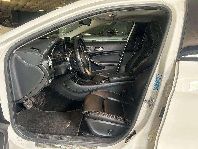 Mercedes-Benz GLA 200 d Automatic Premium