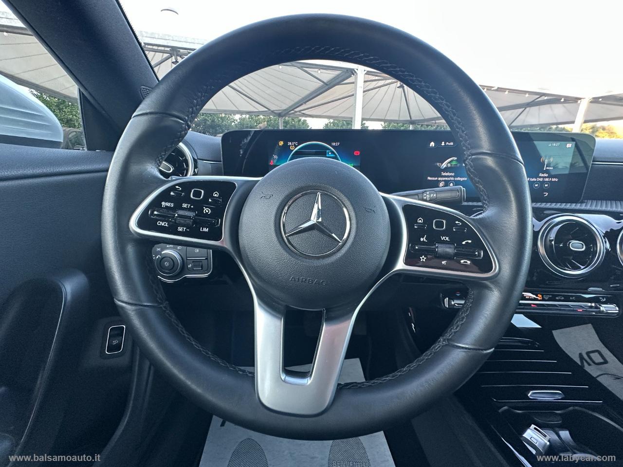 MERCEDES-BENZ CLA 180 d Aut. Shooting Brake Bus. Extra