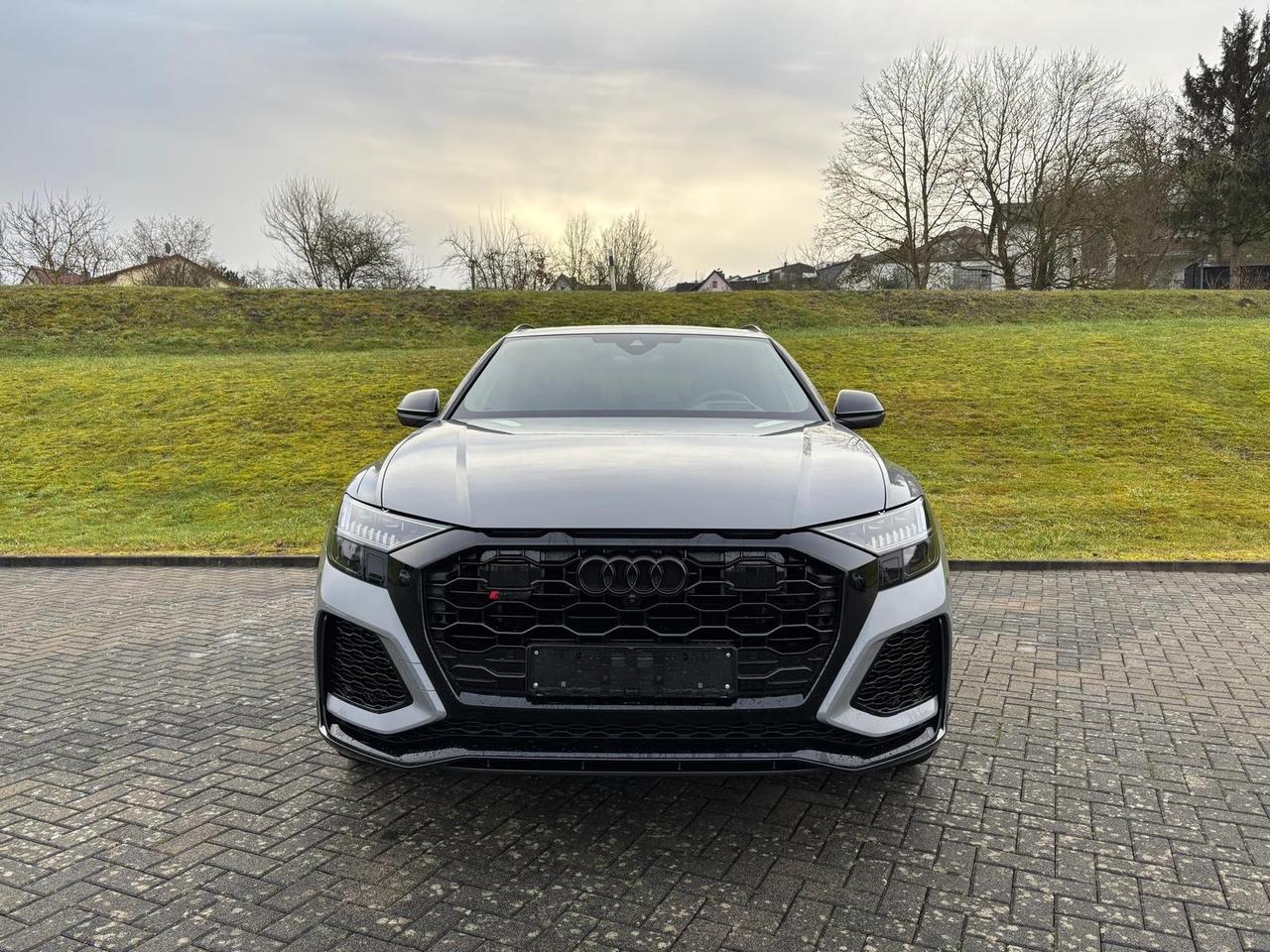 Audi RSQ8 4.0 quattro - possibilità noleggio no scoring