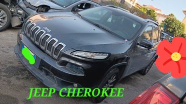 Jeep Cherokee incidentata sinistrata mondialcars