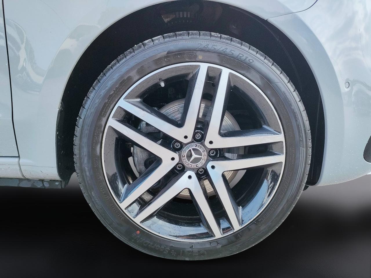 Mercedes-Benz Classe V 2024 Extralong - V Extralong 250 d Avantgarde auto