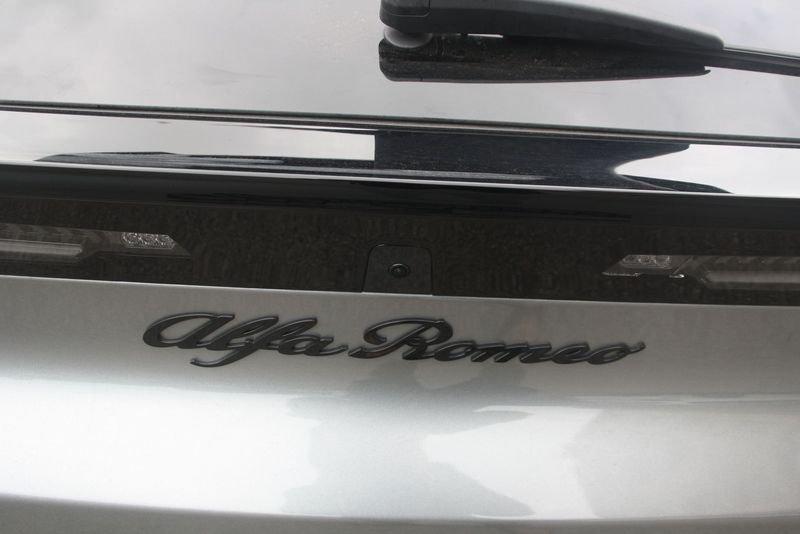 Alfa Romeo Junior Ibrida 1.2 eDCT6 ibrida Milano Cortina 2026