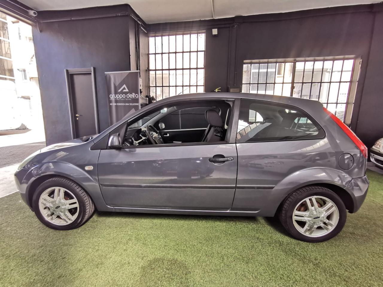 Ford Fiesta 1.4 16V 3p. Ghia GARANZIA 12 MESI