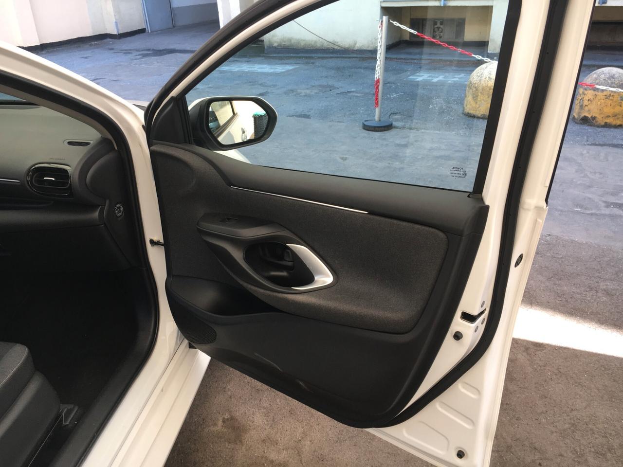 Toyota Yaris 1.5 Hybrid 5 porte Active