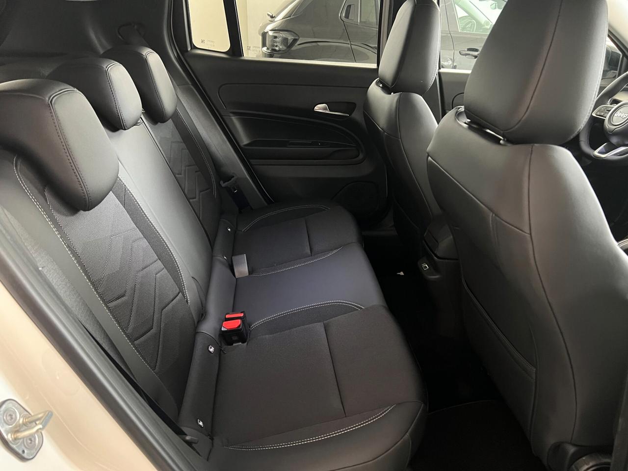 Jeep Avenger 1.2 Turbo 110 CV MHEV Summit Promo FInanziamento