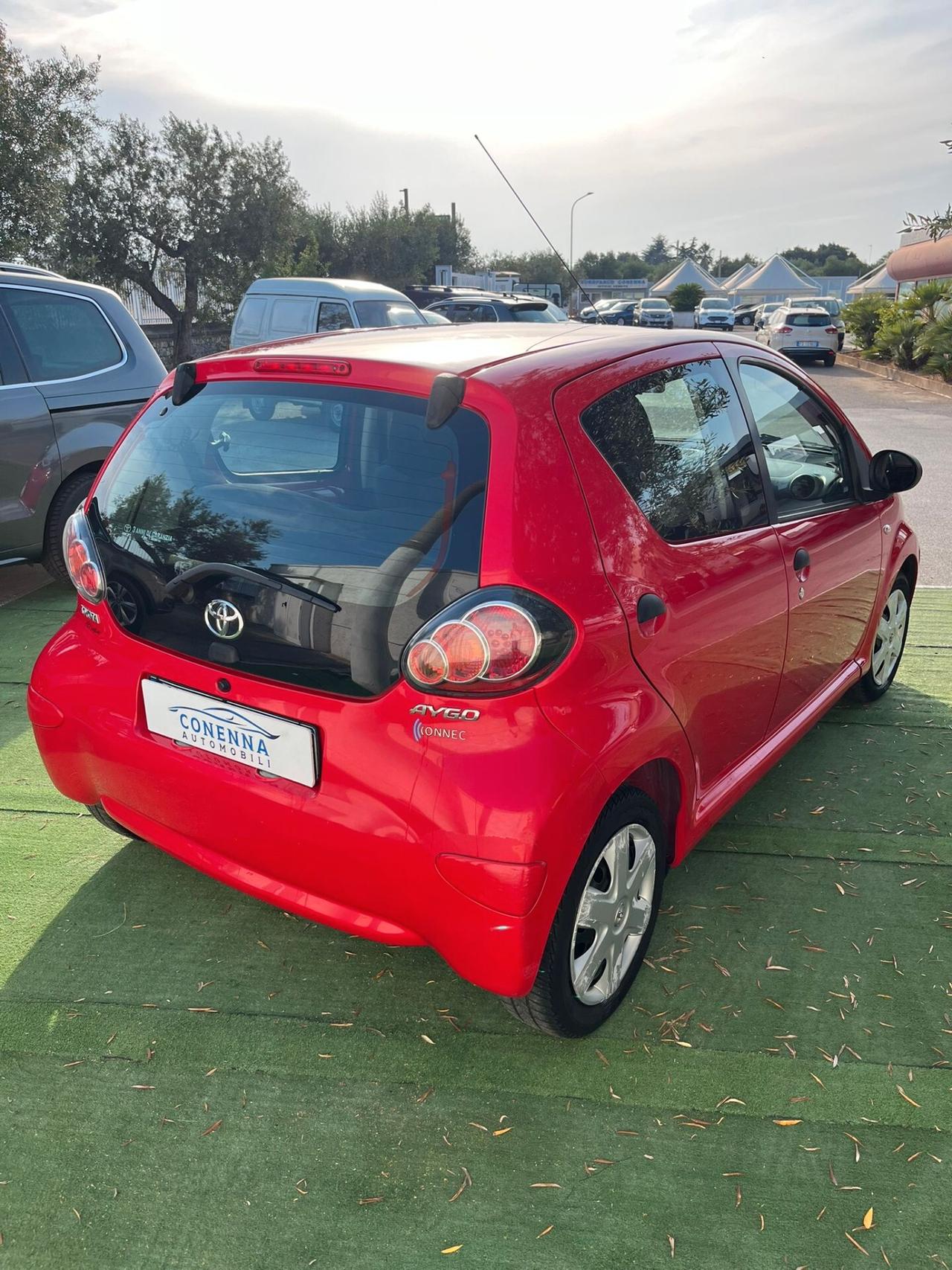 Toyota Aygo 1.0 12V VVT-i 5 porte Sol Connect