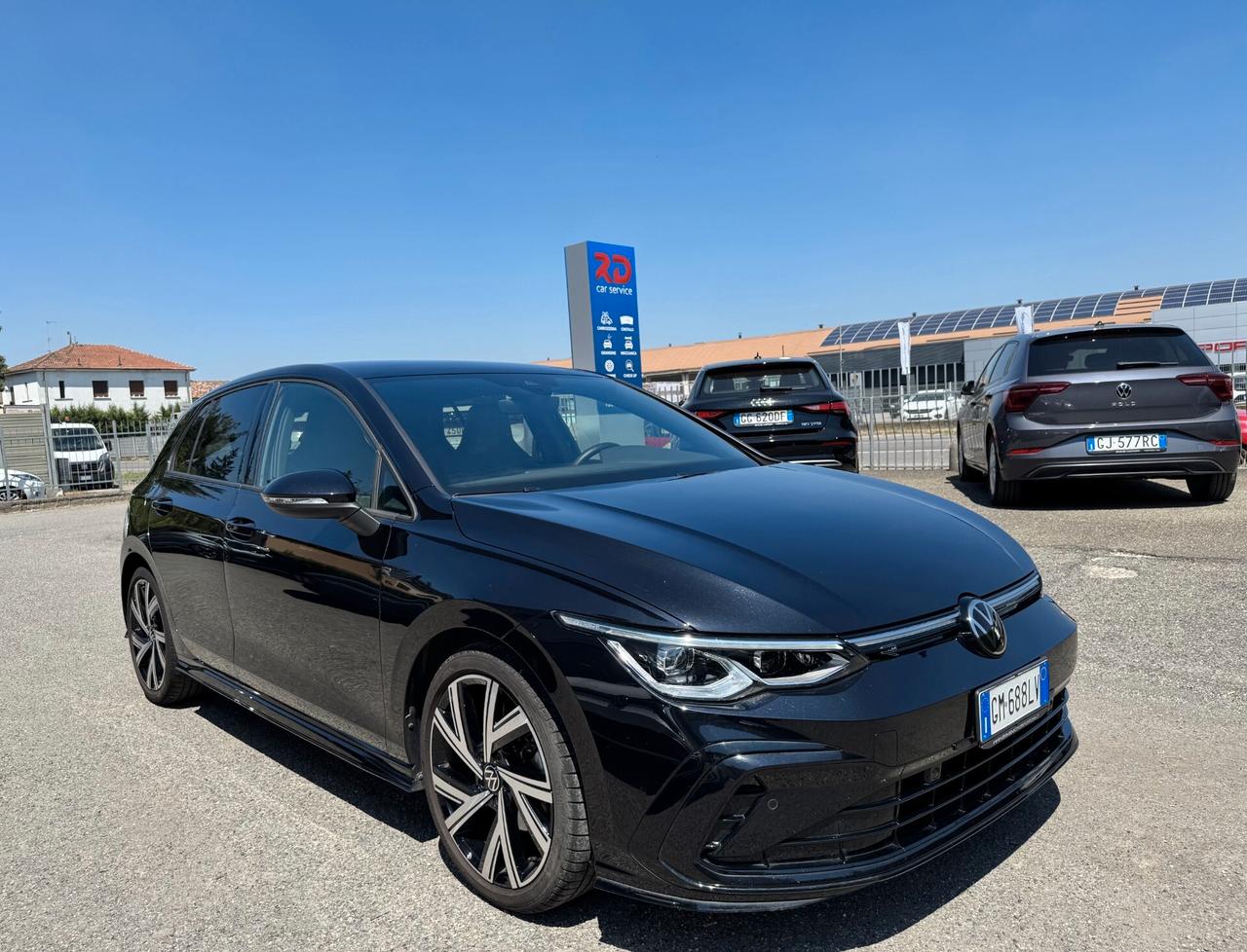 Volkswagen Golf 1.5 etsi evo R-Line 150cv dsg /MATRIX / NO VINCOLI