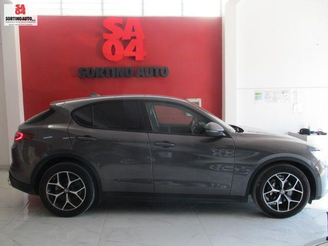 A.R.Stelvio 2.2 T.diesel 180CV AT8 RWD Exec.-2018