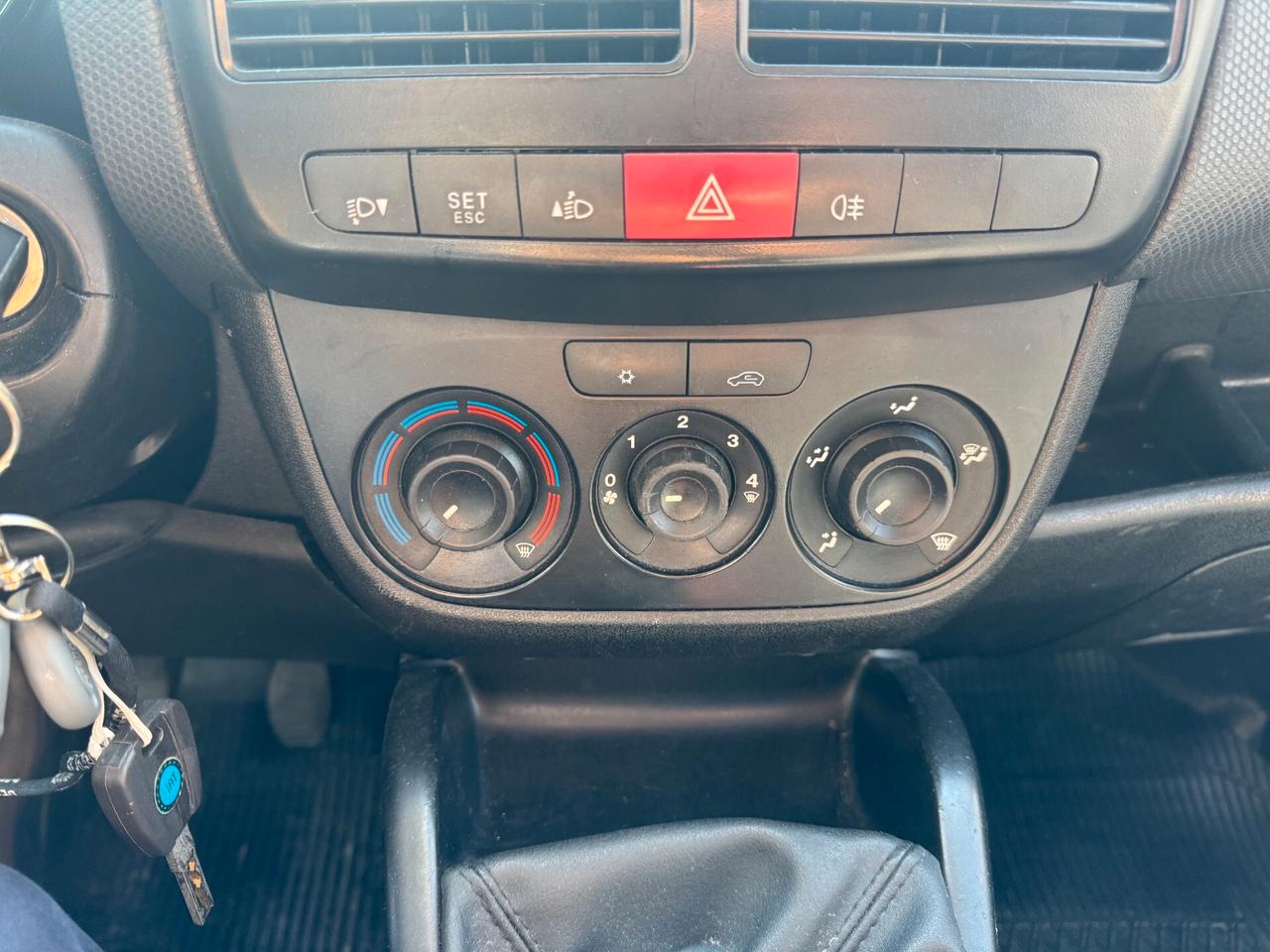 Fiat Doblò Cargo Furg. Lastrato L1H2 1.6 M-Jet 105cv FRIGO