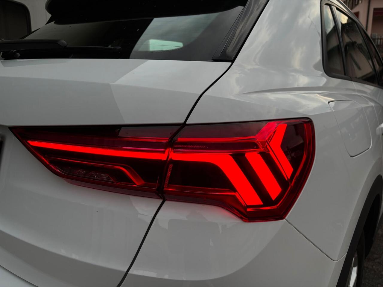 Audi Q3 45 TFSI e S tronic Business