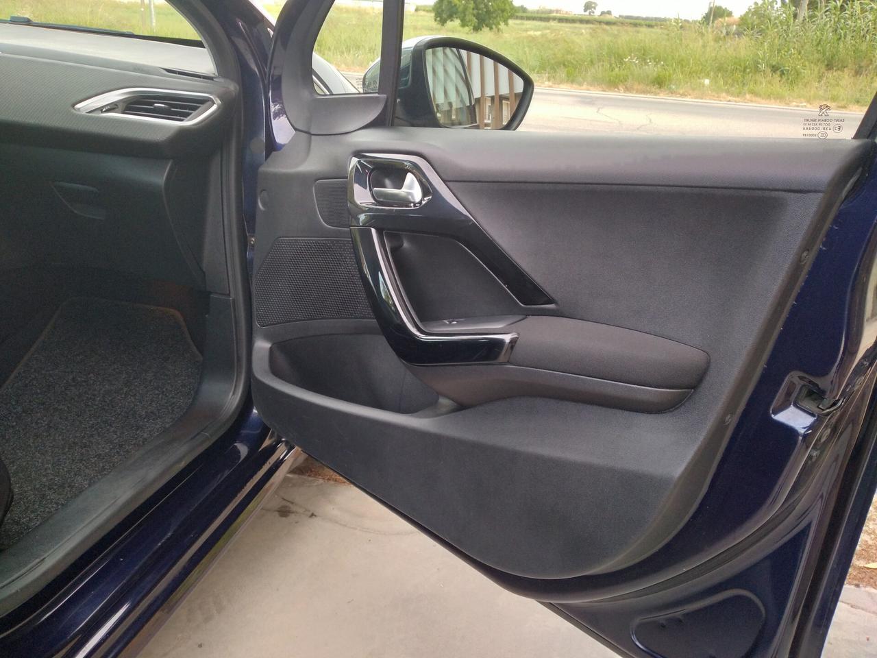 Peugeot 208 BlueHDi 75 5 porte Allure