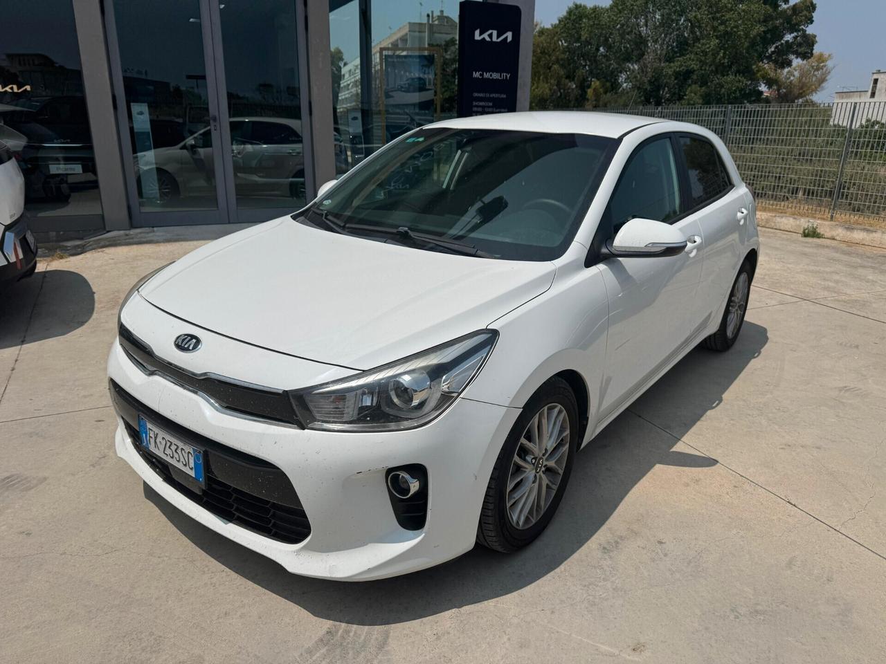 KIA RIO 1.4 CRDI 90CV DIESEL RETROCAMERA SENSORI DI PARCHEGGIO